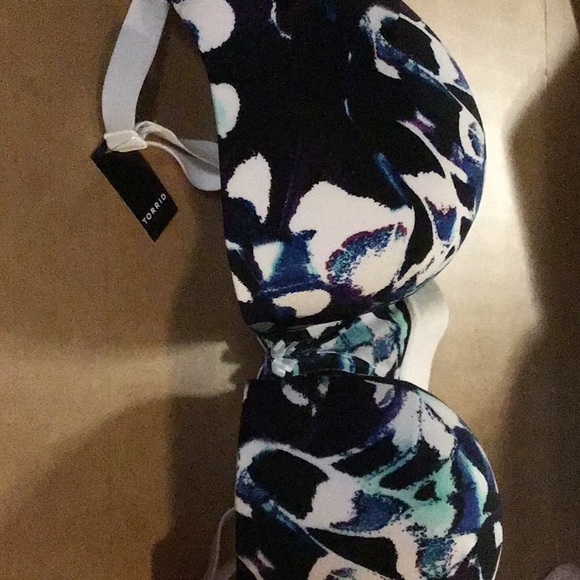 TORRID LIGHTLY LINED T-SHIRT LONGLINE BRA - MICROFIBER BUTTERFLY - Picture 4 of 6